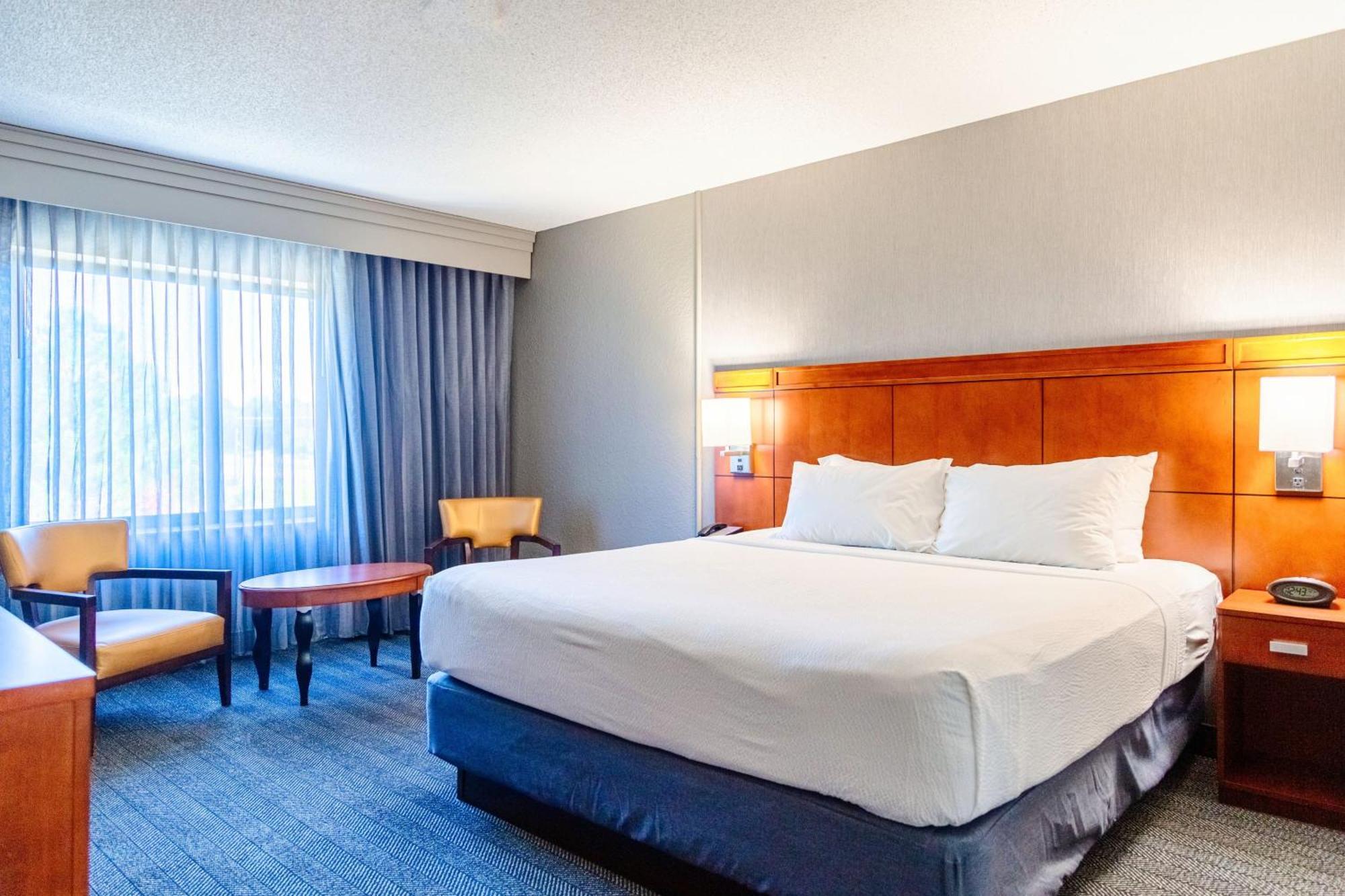 Hotel Courtyard North/d'iberville