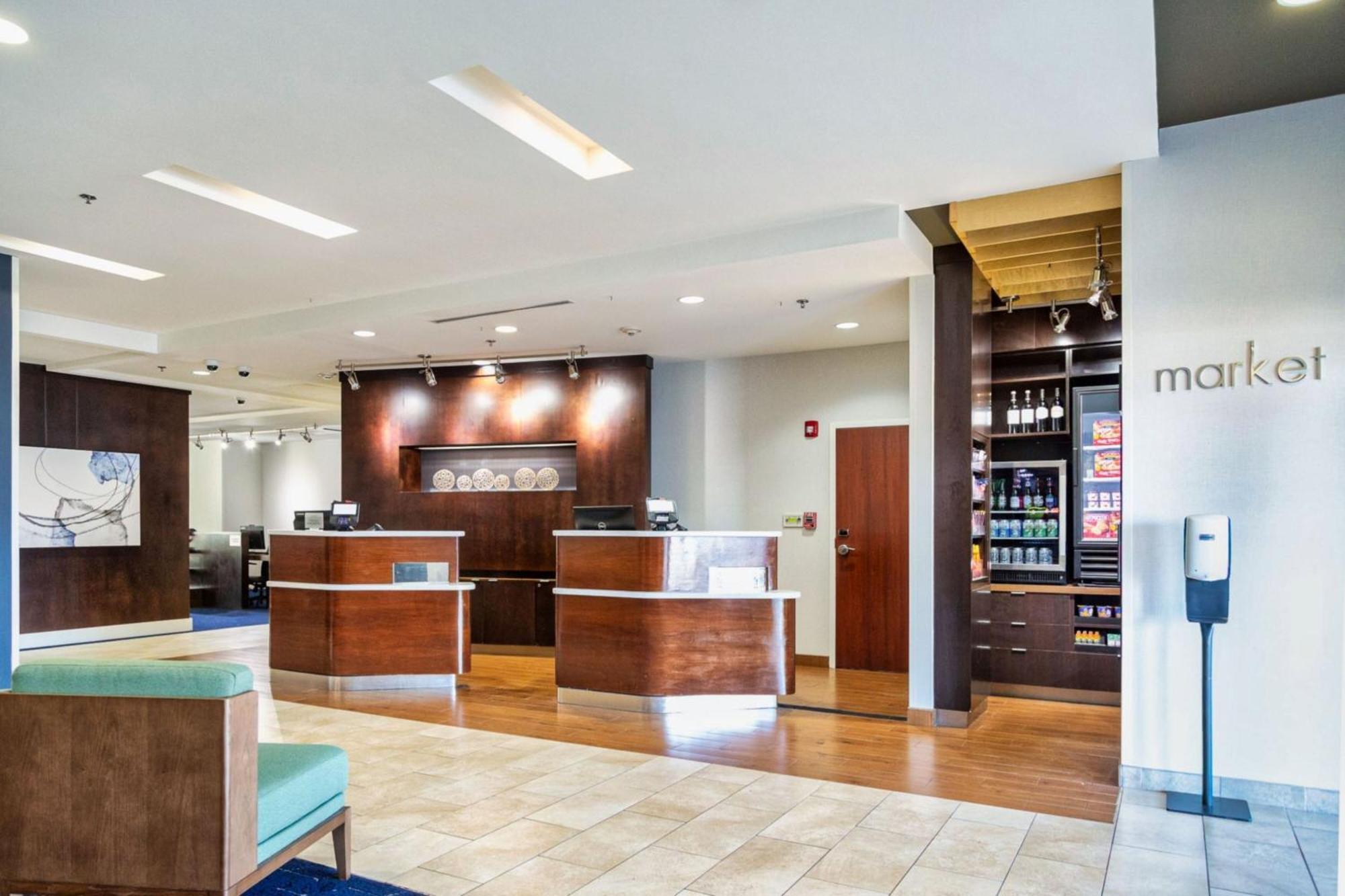 Courtyard North/d'iberville 3*