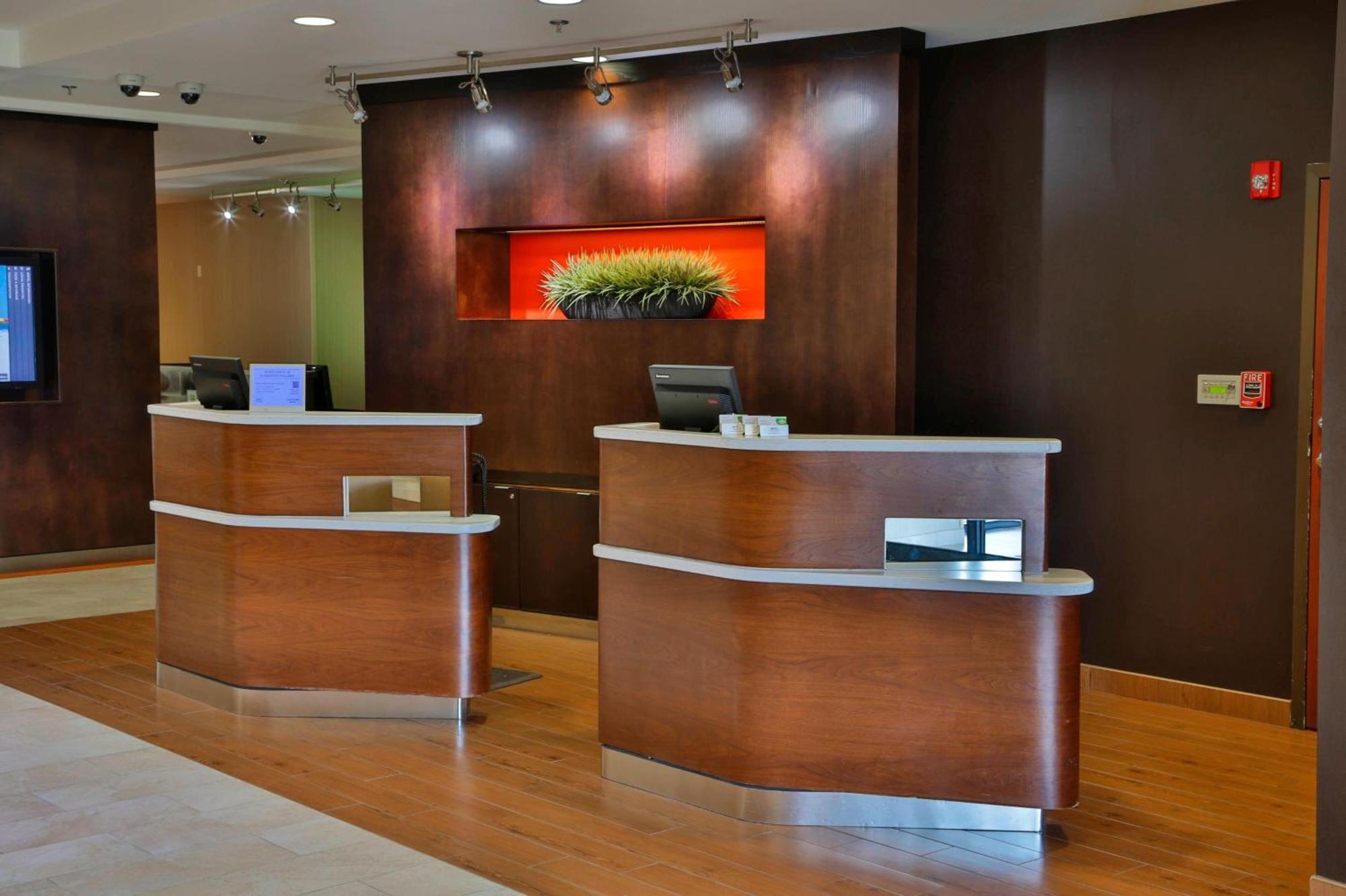 Courtyard North/d'iberville 3*