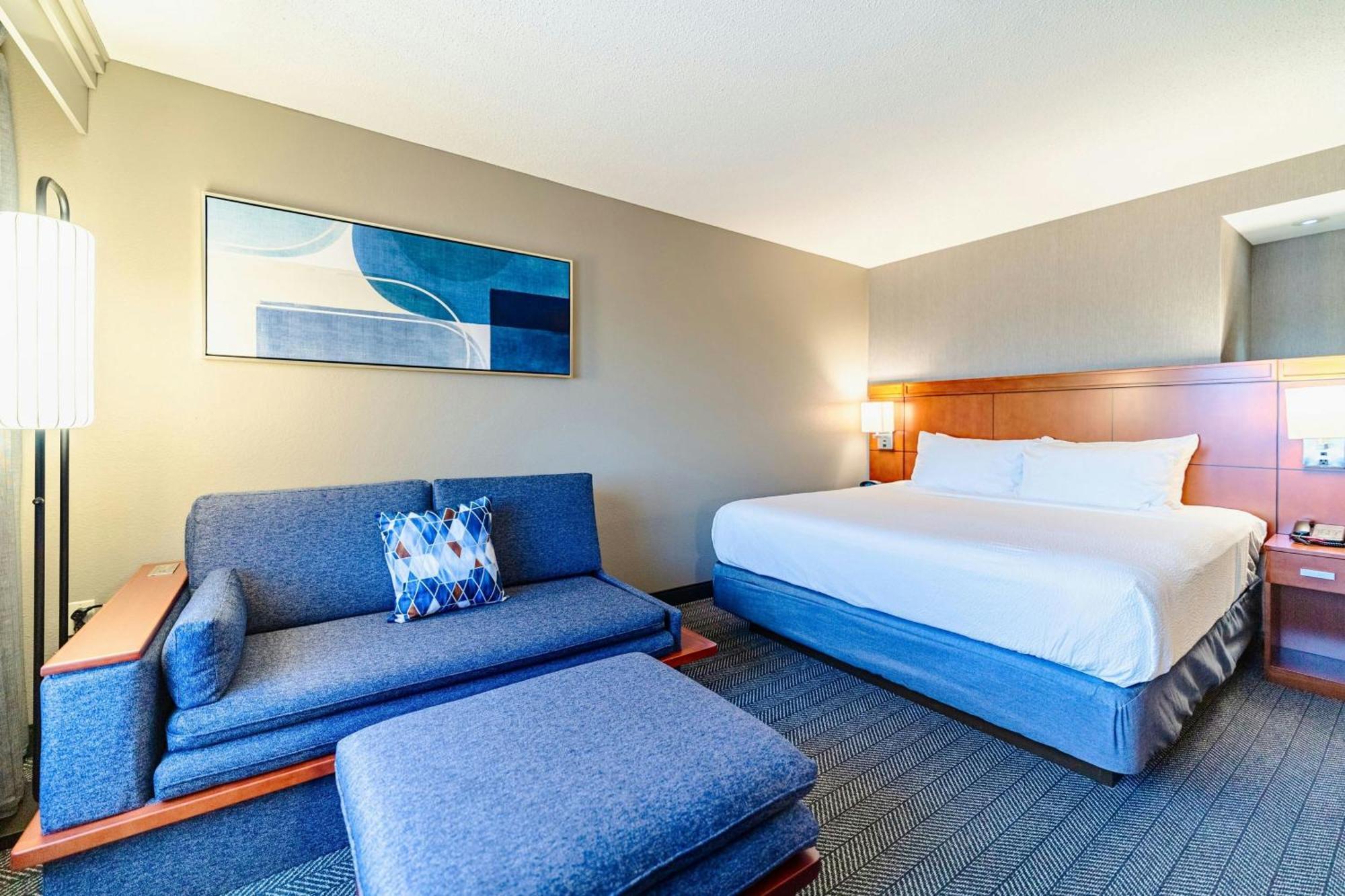 Courtyard North/d'iberville 3*