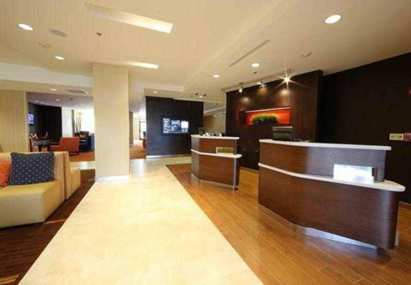 Hotel Courtyard North/d'iberville 3*
