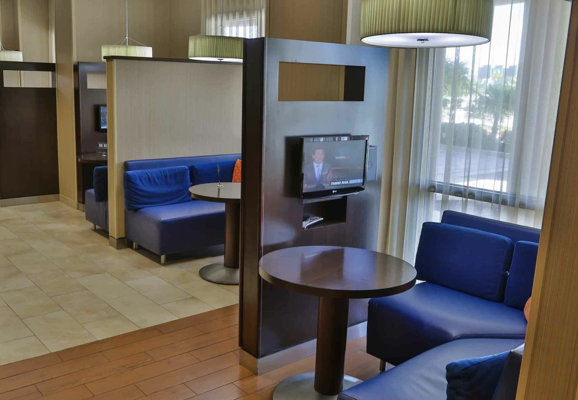 Hotel Courtyard North/d'iberville 3*